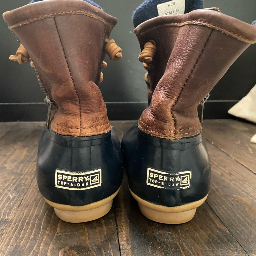 Sperry top sider boots